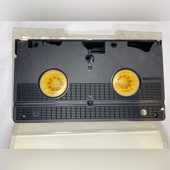 Aliens (VHS, 1986) Rental copy in clear clamshell case horror thriller sequel - Picture 6 of 7